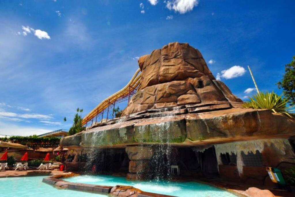 Piazza Diroma Acqua Park, Requinte E Diversao 卡达斯诺瓦斯 外观 照片